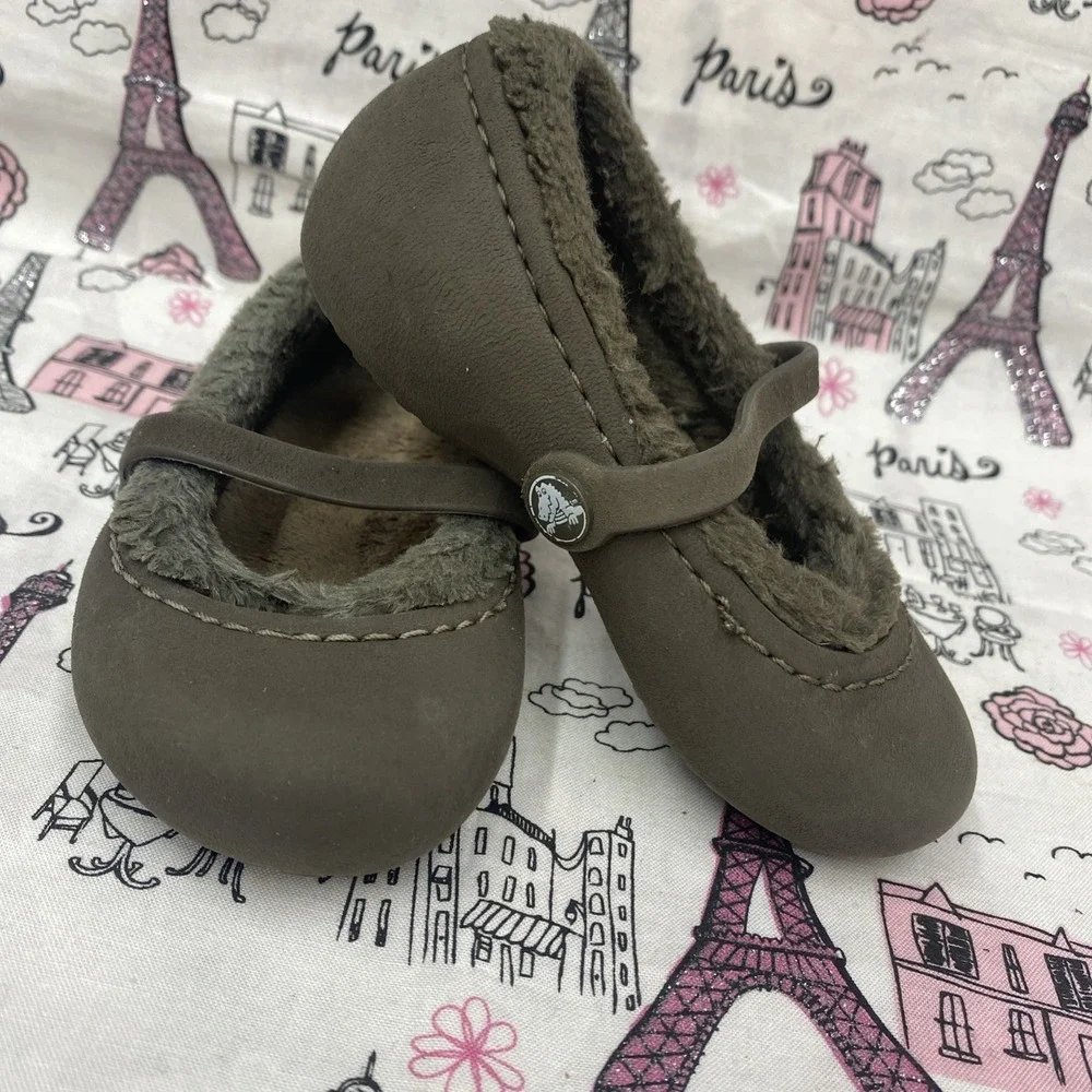 Crocs Fur Lined Mary Janes Sandals Shoes Girls Size 6 7 Toddler